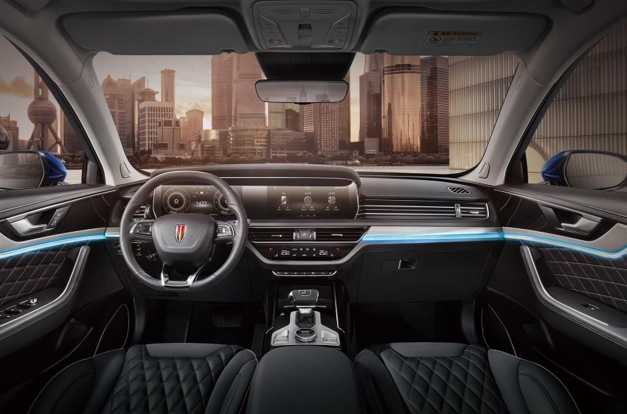Кроссовер Hongqi HS5 подешевел на полмиллиона