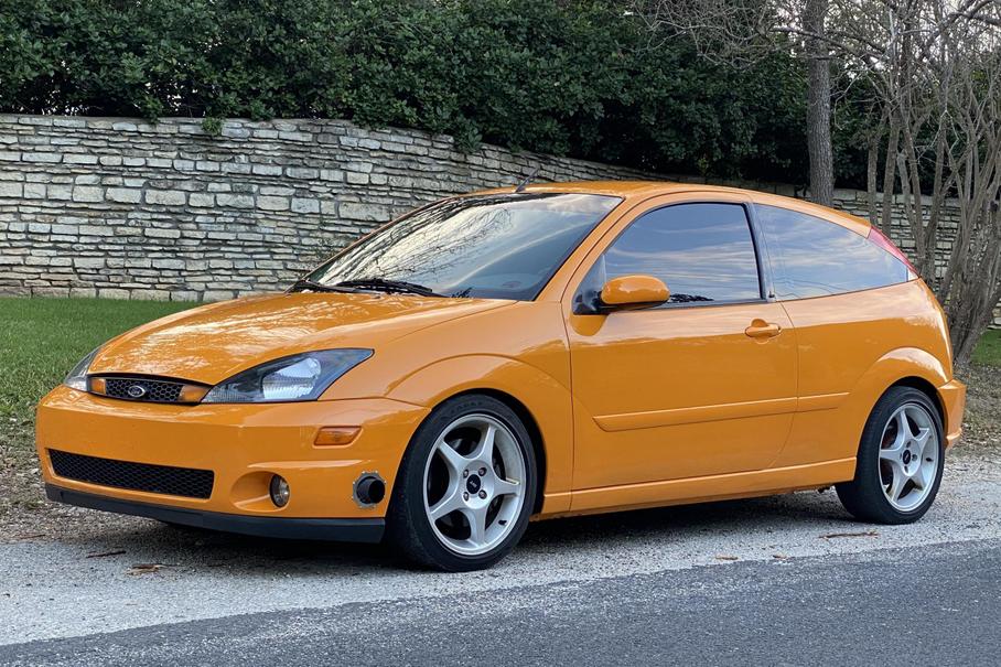 Ford Focus V8