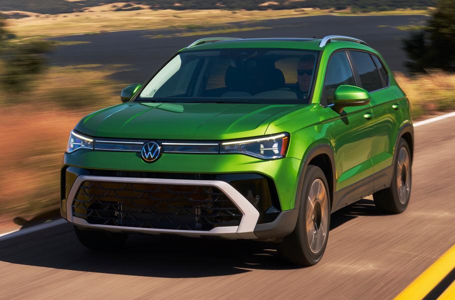 Кроссовер Volkswagen Taos обновился и получил модернизированный турбомотор