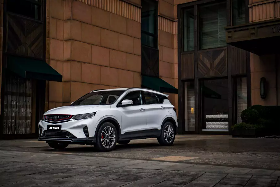 Дорестайлинговый Geely Coolray