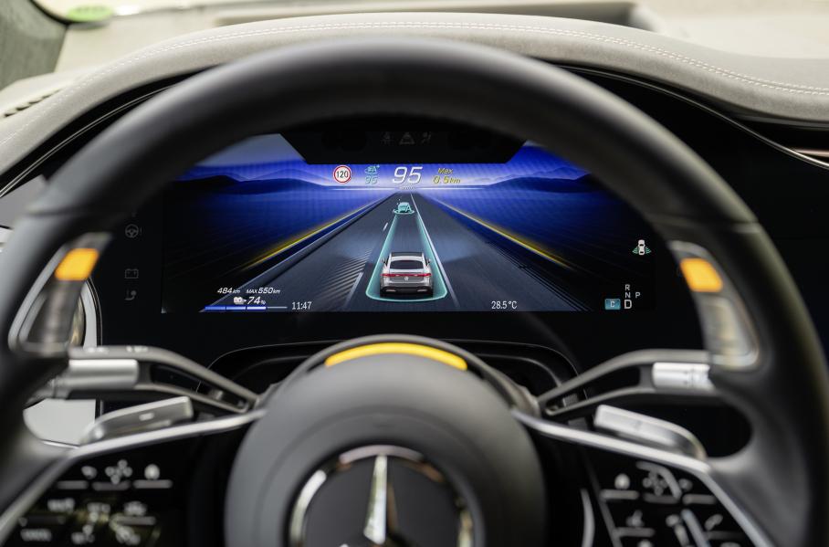 Mercedes-Benz расширил возможности автопилота Drive Pilot