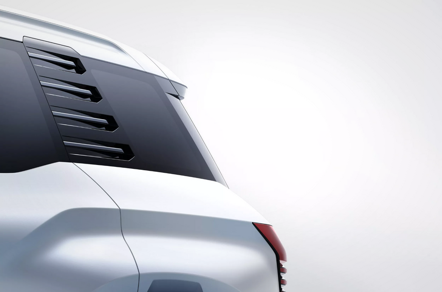 Загадочный семиместный Mitsubishi: первые изображения