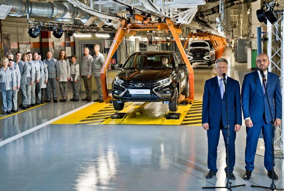 «Индекс» Lada Aura: как долго россиянам придется зарабатывать на бизнес-седан