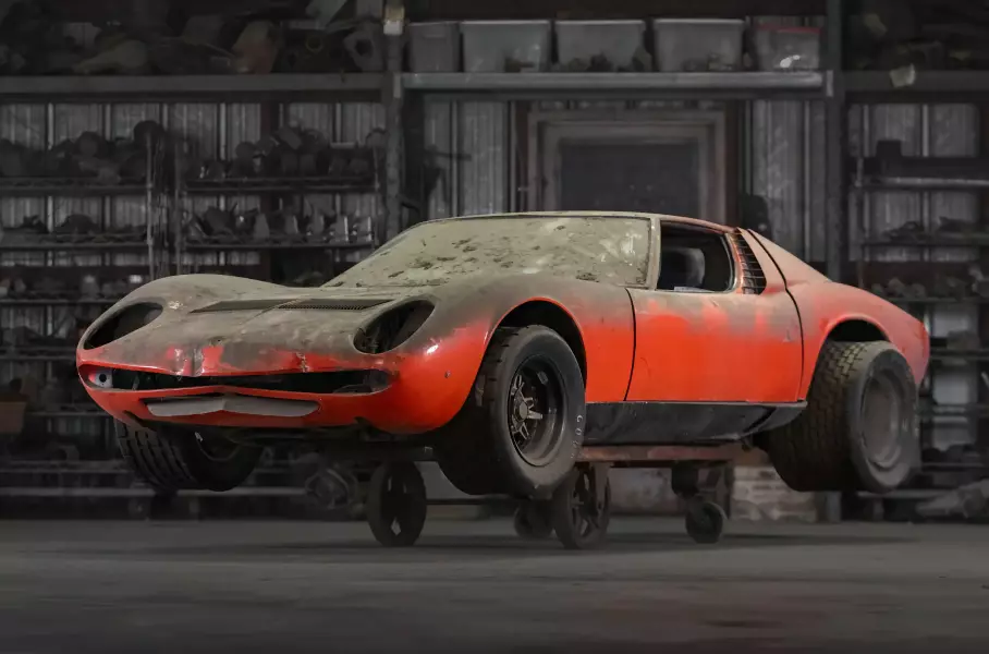 За Lamborghini Miura без двигателя и коробки передач планируют выручить полмиллиона долларов
