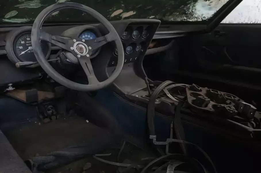 За Lamborghini Miura без двигателя и коробки передач планируют выручить полмиллиона долларов