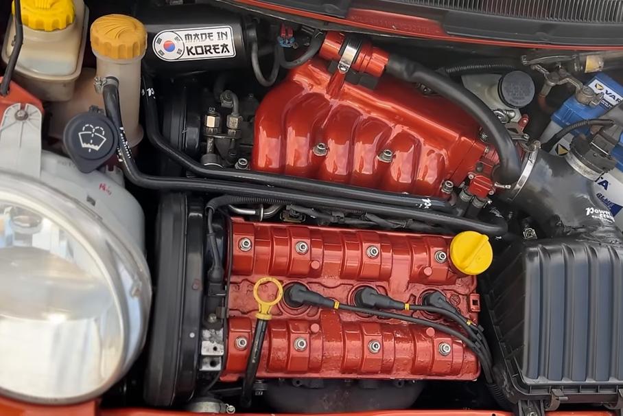 Под капот Daewoo Matiz установили 220-сильный V6