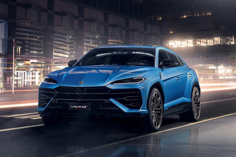 Lamborghini объявила об ажиотажном спросе и очередях