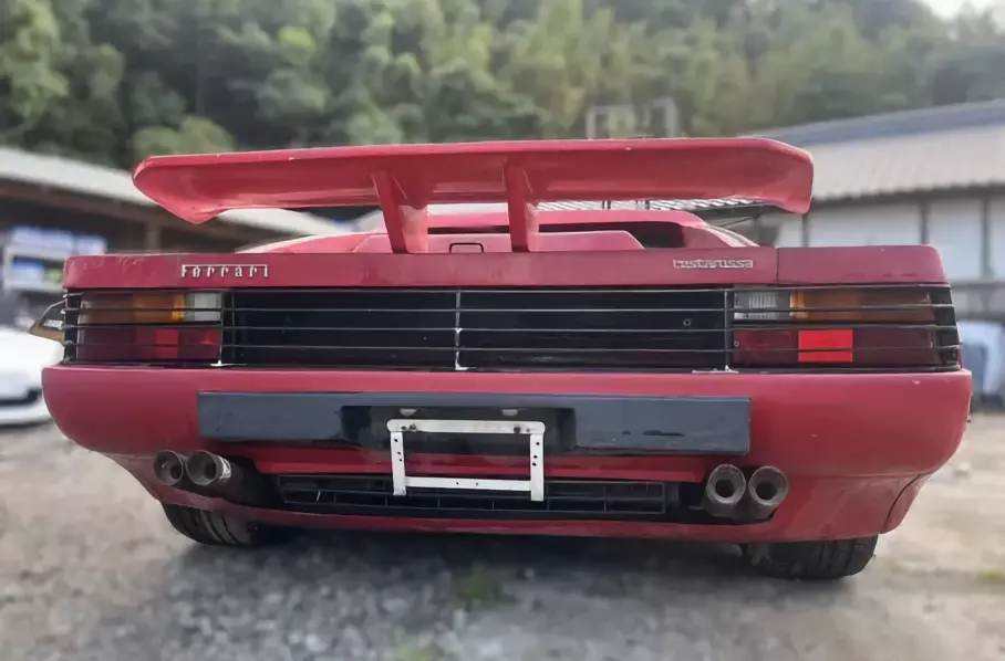 В России за миллион рублей можно купить реплику Ferrari Testarossa