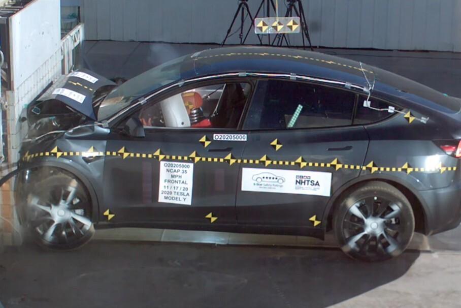 Tesla Model Y получила высший балл в рейтинге безопасности