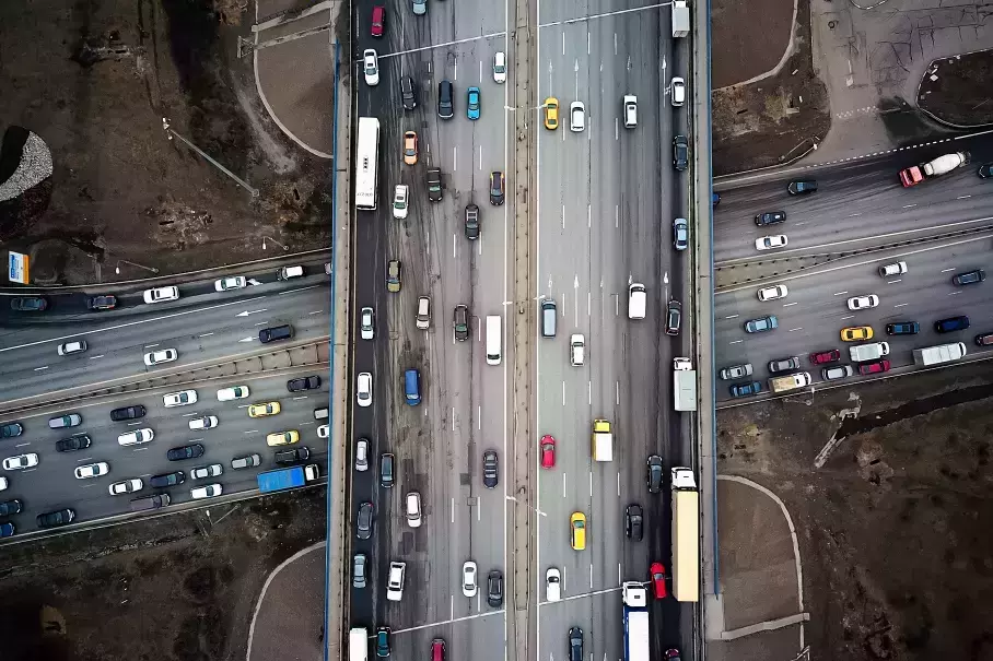 Московские водители стали ездить быстрее