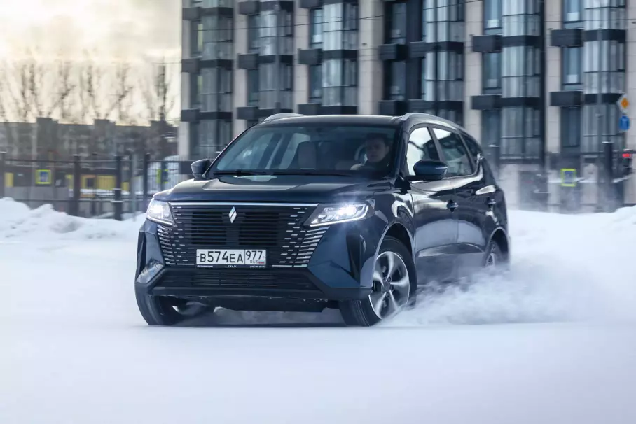 Livan не планирует уходить из России