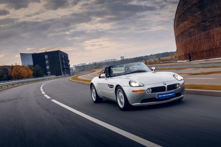 И целого времени мало. Тест-драйв BMW Z8