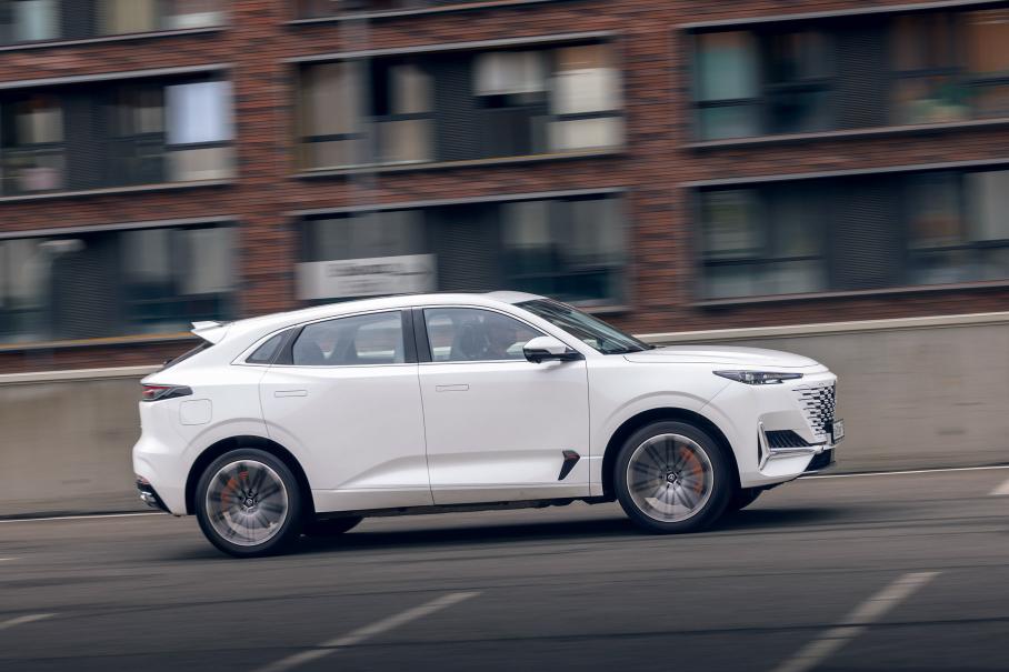 Changan Uni-K iDD: кроссовер, который может быть электрокаром по запросу