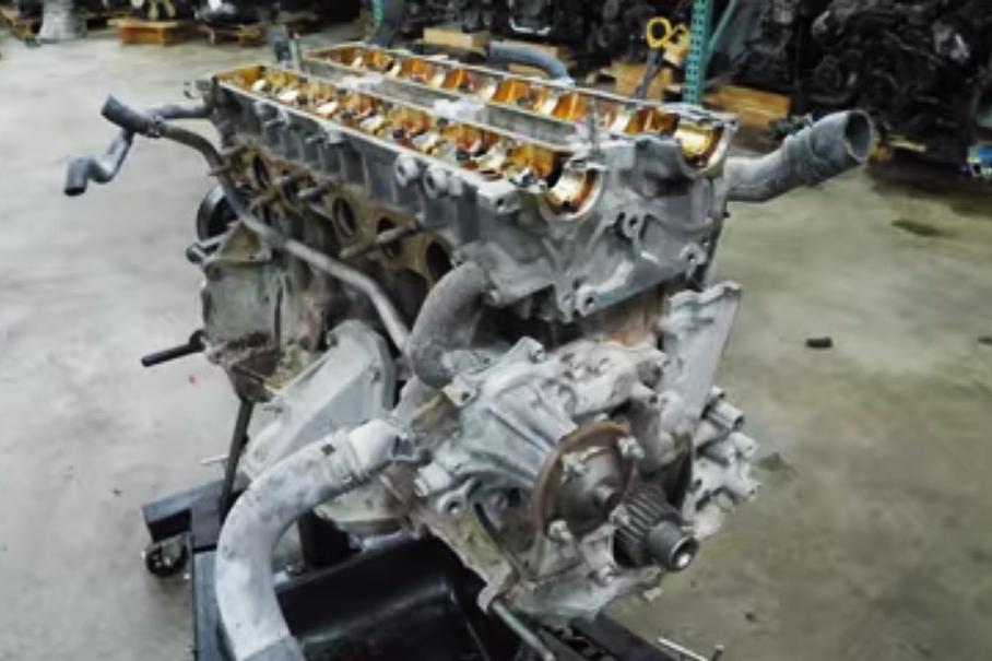 Посмотрите, что стало с легендарным мотором Toyota 2JZ после 660 000 км