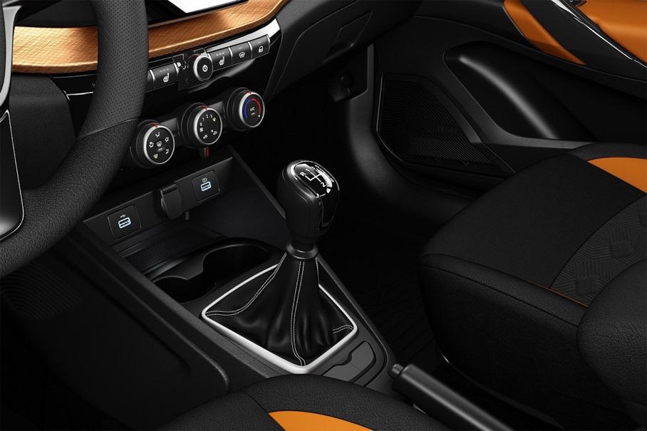 АвтоВАЗ расширяет линейку Lada Vesta: новая 6-ступенчатая механика и обновленные комплектации