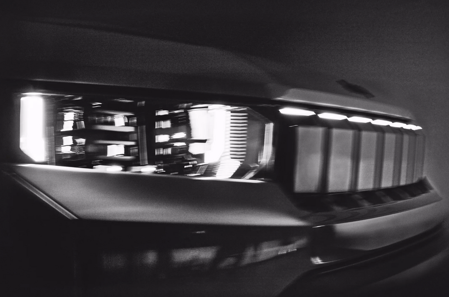 Jeep показал «лицо» нового Compass