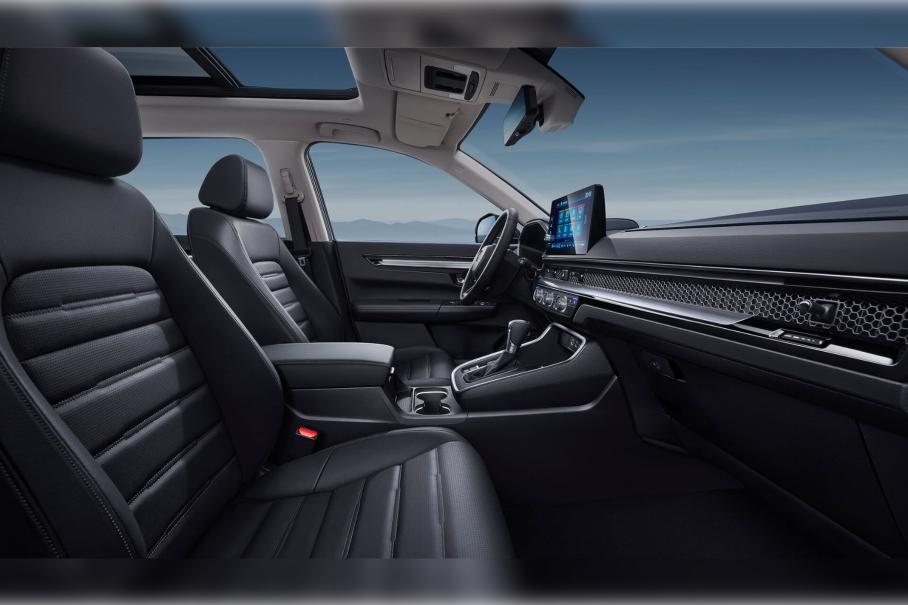 В России появилась премиум-версия Honda CR-V: известна цена