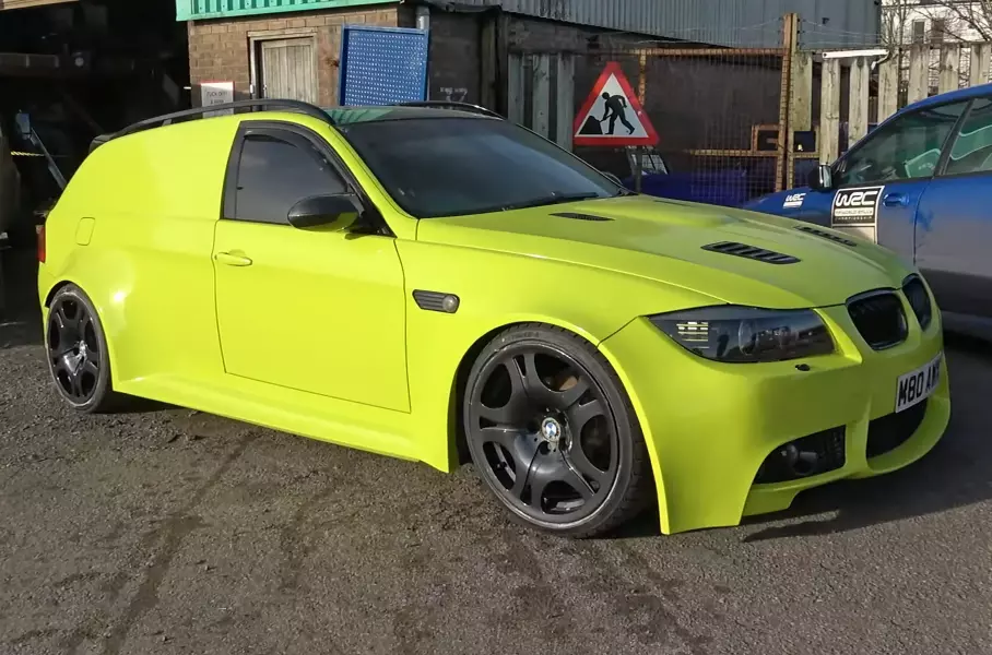 Посмотрите на фургон BMW 320d, стилизованный под M3