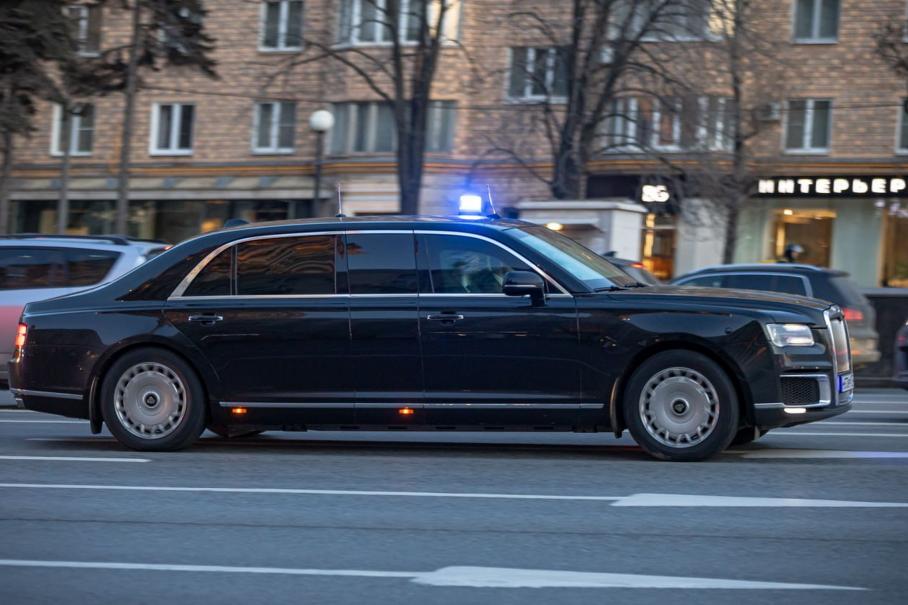 Гараж особого назначения нашел альтернативу шинам Pirelli для Aurus