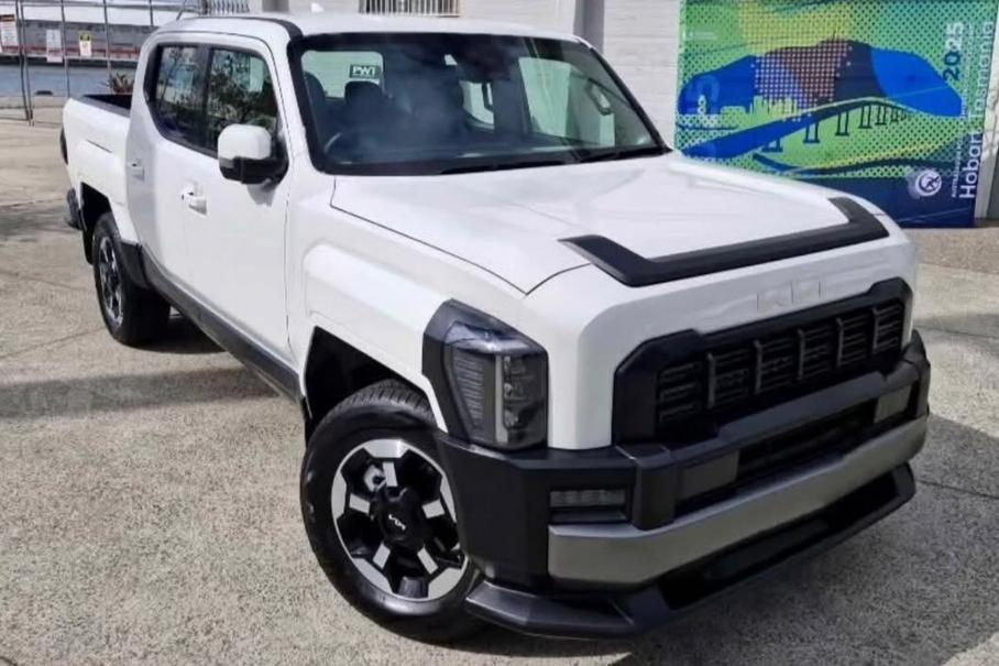 Фотофакт: пикап Kia Tasman может лишиться главной дизайнерской «фишки»