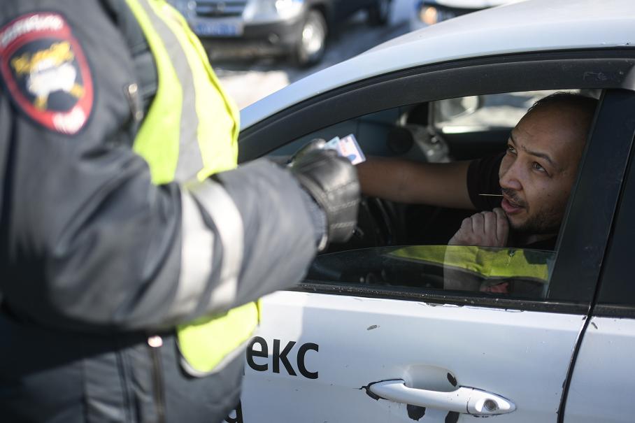 Иностранные водительские удостоверения станут недействительными в России с 1 апреля