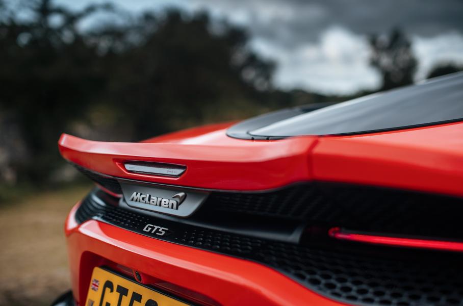 McLaren объединится со стартапом Forseven и выпустит кроссовер