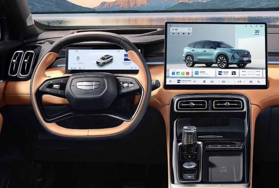 Новый Geely Atlas полностью рассекречен: другая внешность и салон