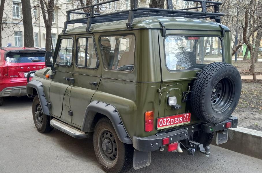 Фотофакт: в России у иностранных дипломатов появился УАЗ Hunter