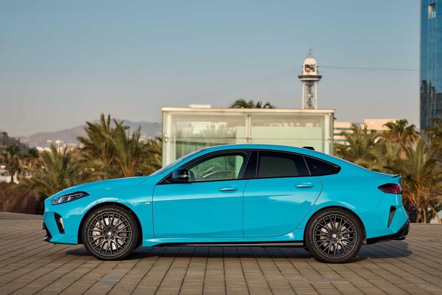 Новый BMW i2 окажется четырехдверным драйверским седаном