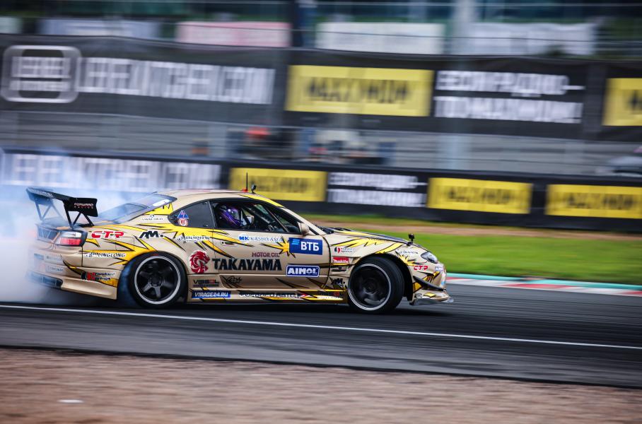Антон Козлов одержал вторую в карьере победу на этапе RDS GP
