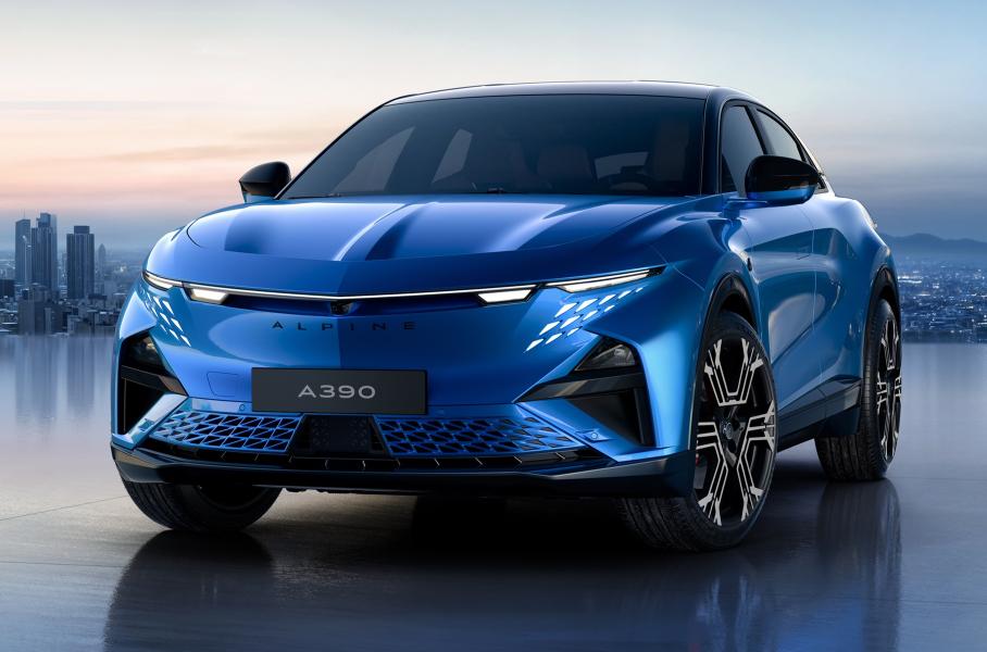 Три мотора и 400 л.с.: представлен первый электрический кроссовер Alpine