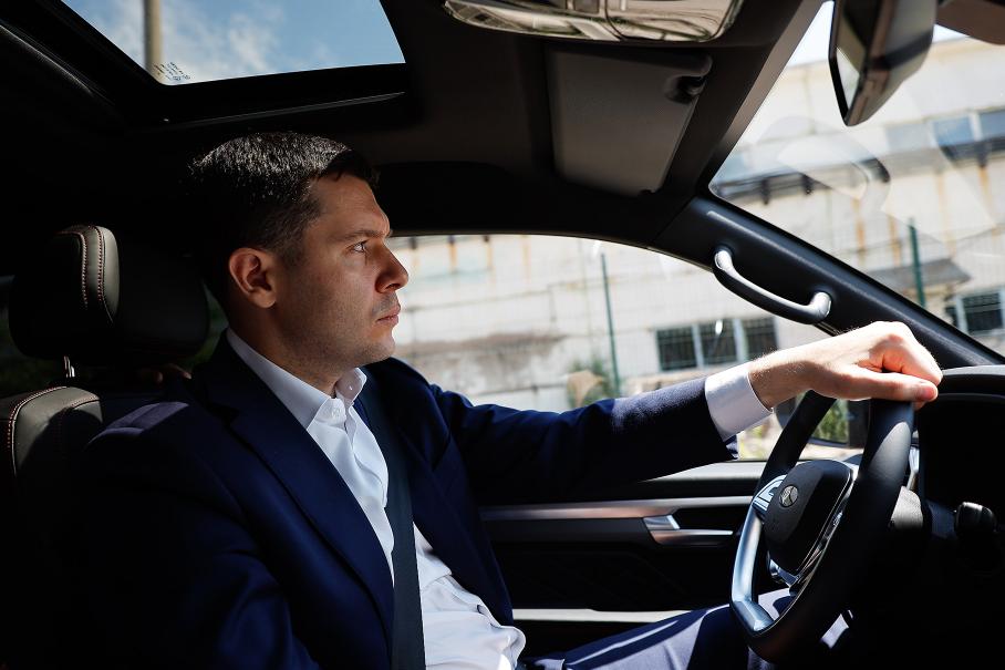 В Минпромторге спрогнозировали падение продаж новых автомобилей на 30 процентов