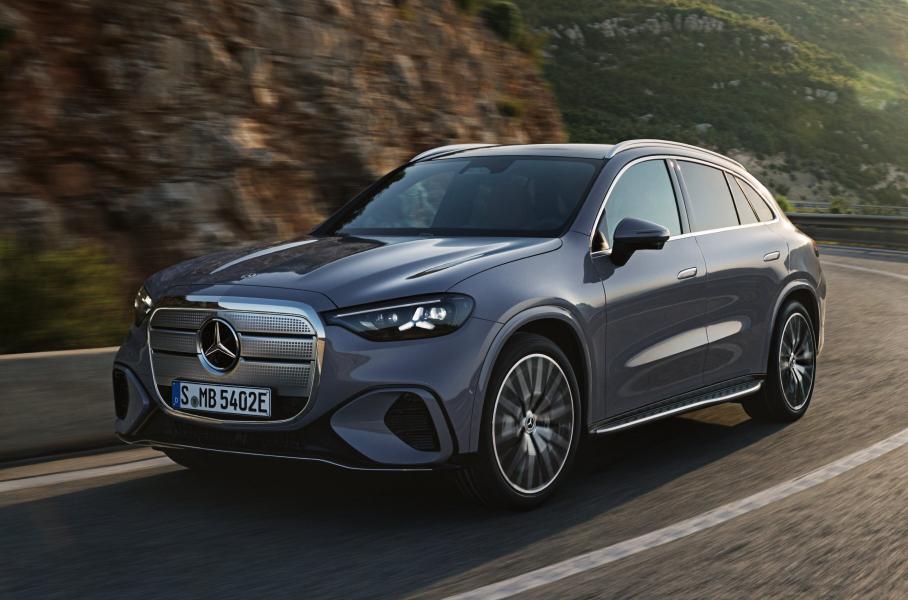 Большая «решетка», большая батарея: дебютировал электрический Mercedes-Benz GLC