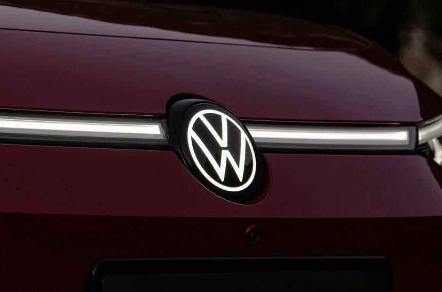 Volkswagen потеряет 6 млрд долларов из-за слабого спроса на электрокары Porsche