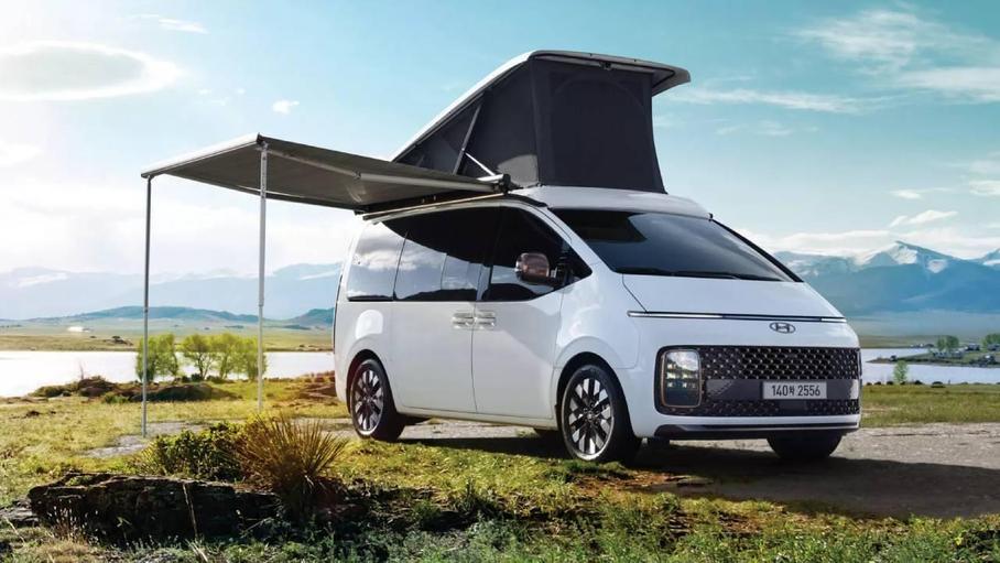Hyundai превратил минивэн Staria в дом на колесах