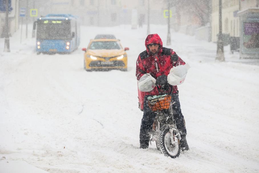 Во время снегопада в Москве