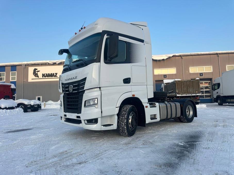 Раскрыто, сколько за месяц проезжают грузовики, которые возят щебень