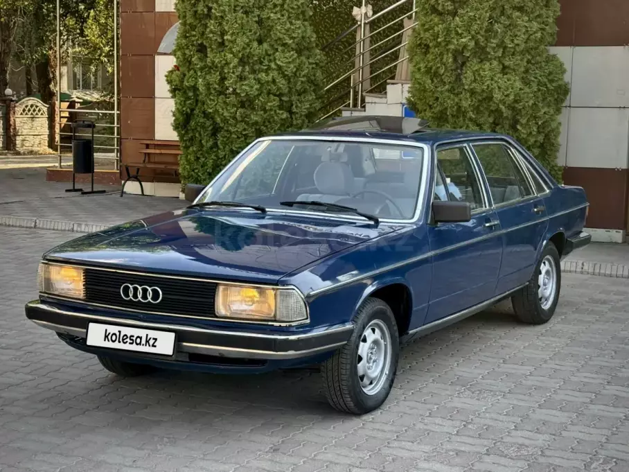 Audi 100 C2