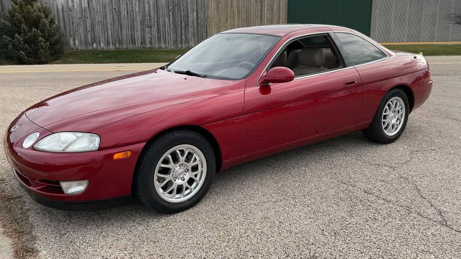 Названы лучшие спортивные автомобили Lexus в истории бренда