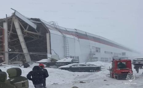 Губернатор Липецкой области Артамонов: спасатели извлекли из-под завалов «Моторинвеста» пятерых человек