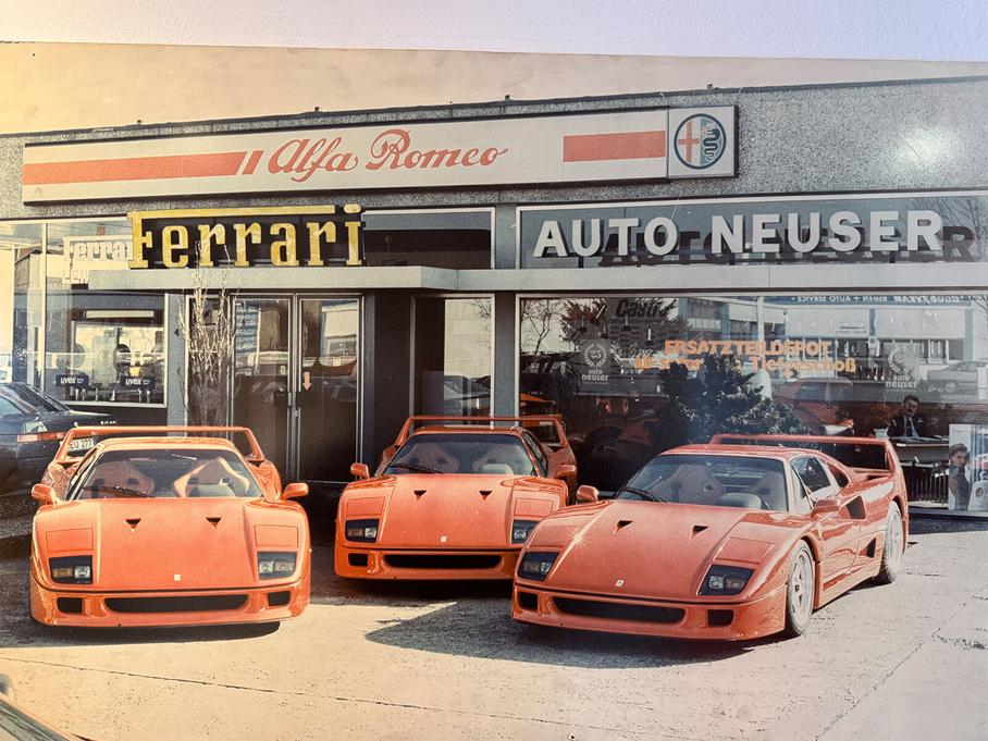 Дилерский центр Ferrari и Alfa Romeo Фрица Нойзера