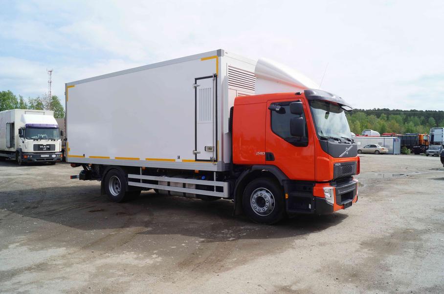 В России наладили выпуск грузовиков-цыплятовозов