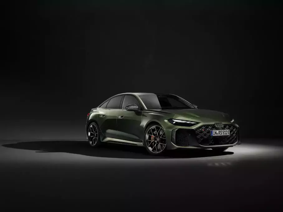 Гибрид Audi RS5 нового поколения