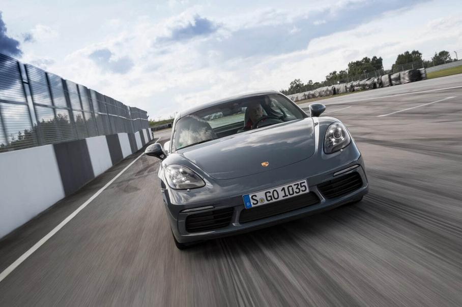 Porsche 718 Cayman