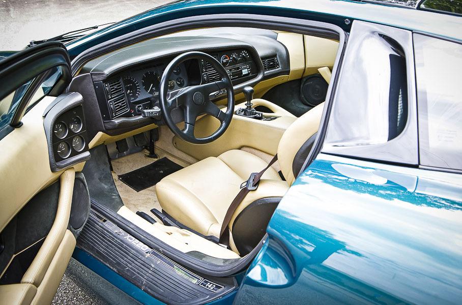 Отмечаем 30-летие великого суперкара Jaguar XJ220 XJ220, Jaguar, более, пришлось, менее, XJ220S, шасси, времени, время, компании, только, объемом, стороны, машины, истории, предстояло, двигатель, литра, марки, огромного