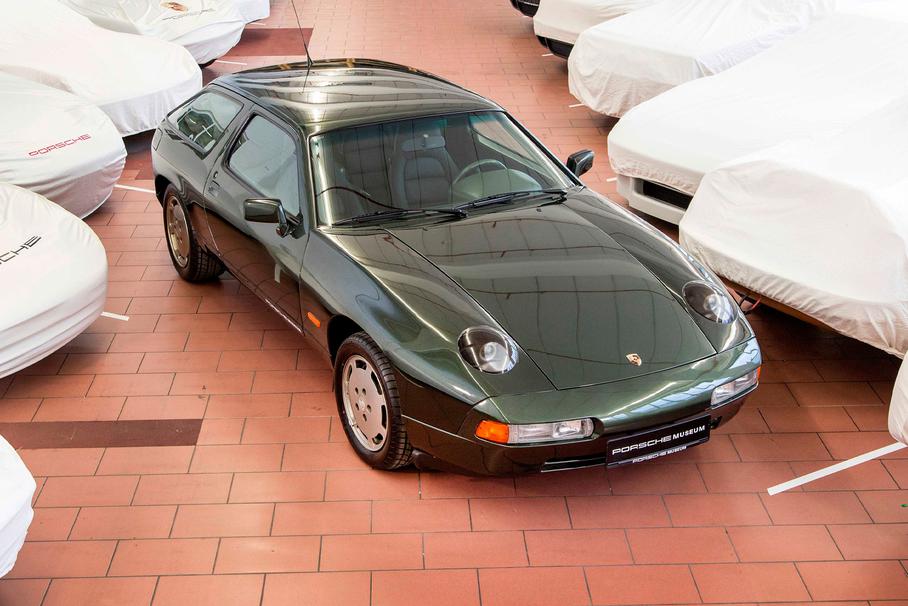 Porsche 928: свой среди чужих, чужой среди своих