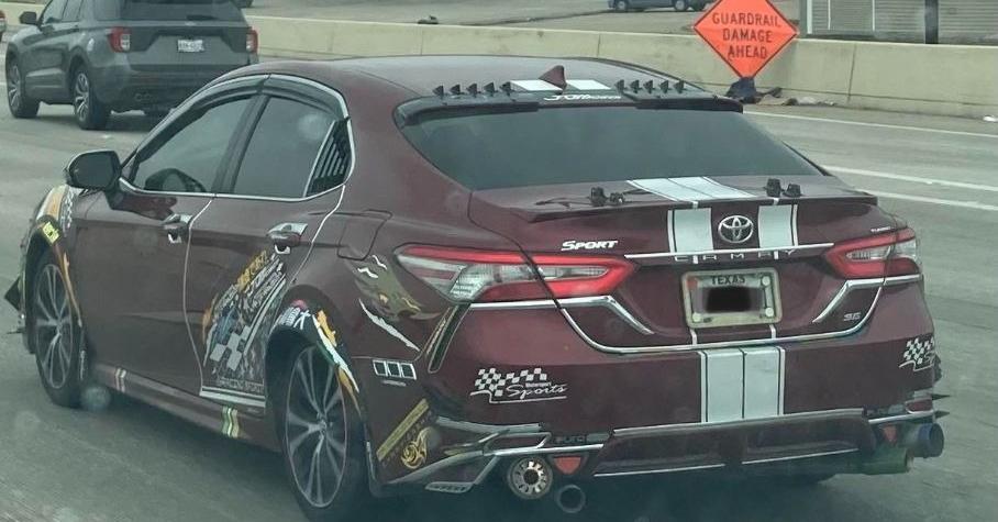 Камри на воссенах r18