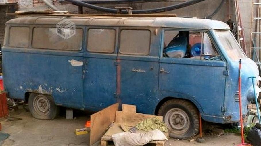 Советский микроавтобус раф