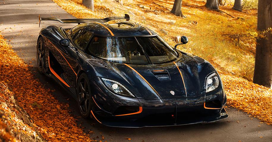 Гоночная машина koenigsegg