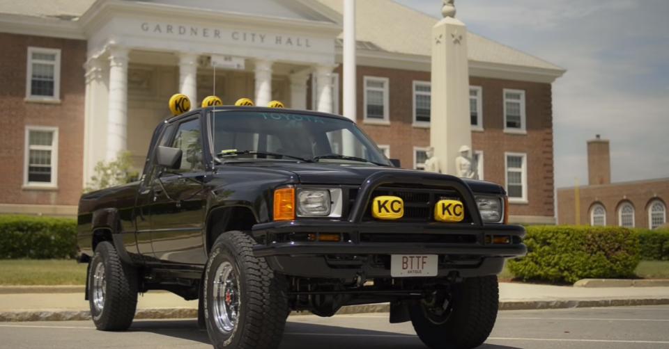 hozyain pikapa iz nazad v budushee